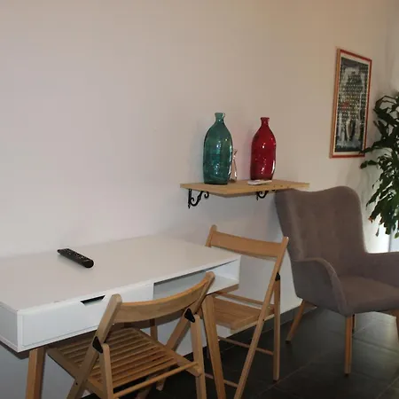Emerald By Adore, Appartement *